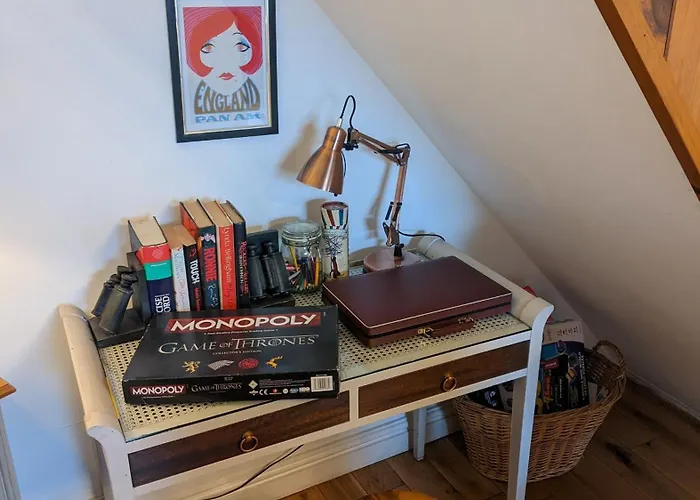 Holiday home Spring Garden Cottage, *